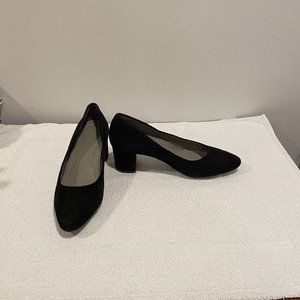 Ladies Leather Suede Black Pumps
